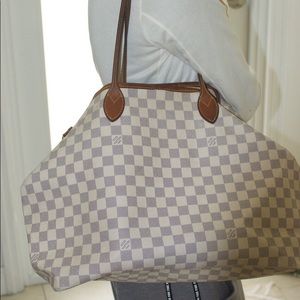 Louis Vuitton purse